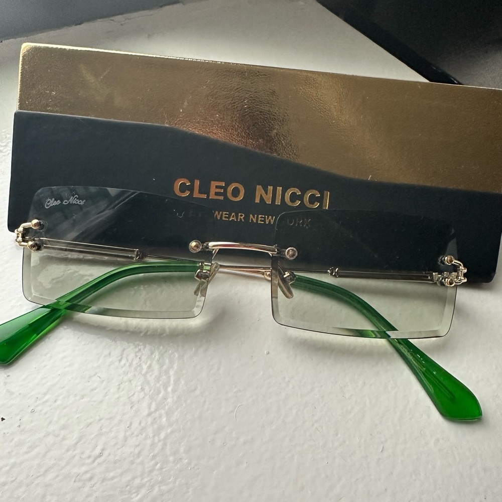 cleo nicci green sunglasses